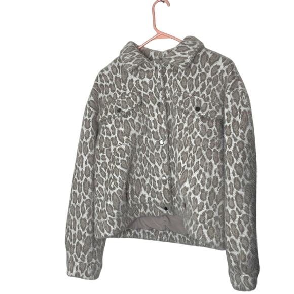 Mystree Neutral Leopard Fuzzy Jacket Size Small - Picture 1 of 9